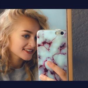 Meet your Posher, Hollynn